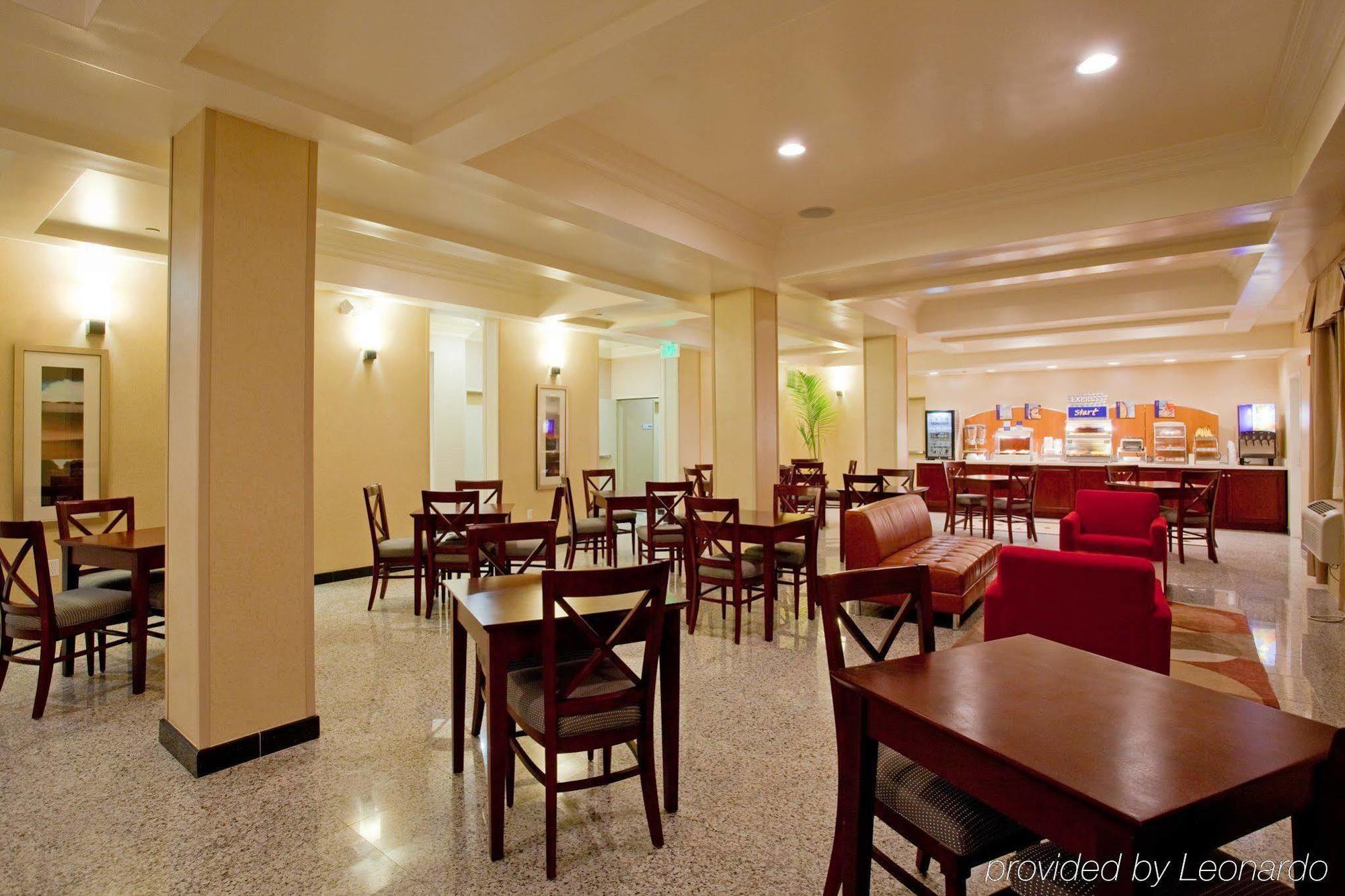 Holiday Inn Express Hotel & Suites Los Angeles Airport Hawthorne By Ihg Restaurant photo